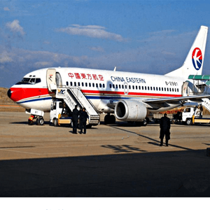 河池金城江机场空运航空快运业稳步发展的原因是什么？